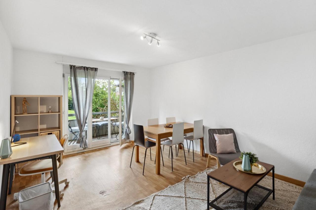 Zurich Urban Charm: Your Comfy Stay Close To The City Bagian luar foto