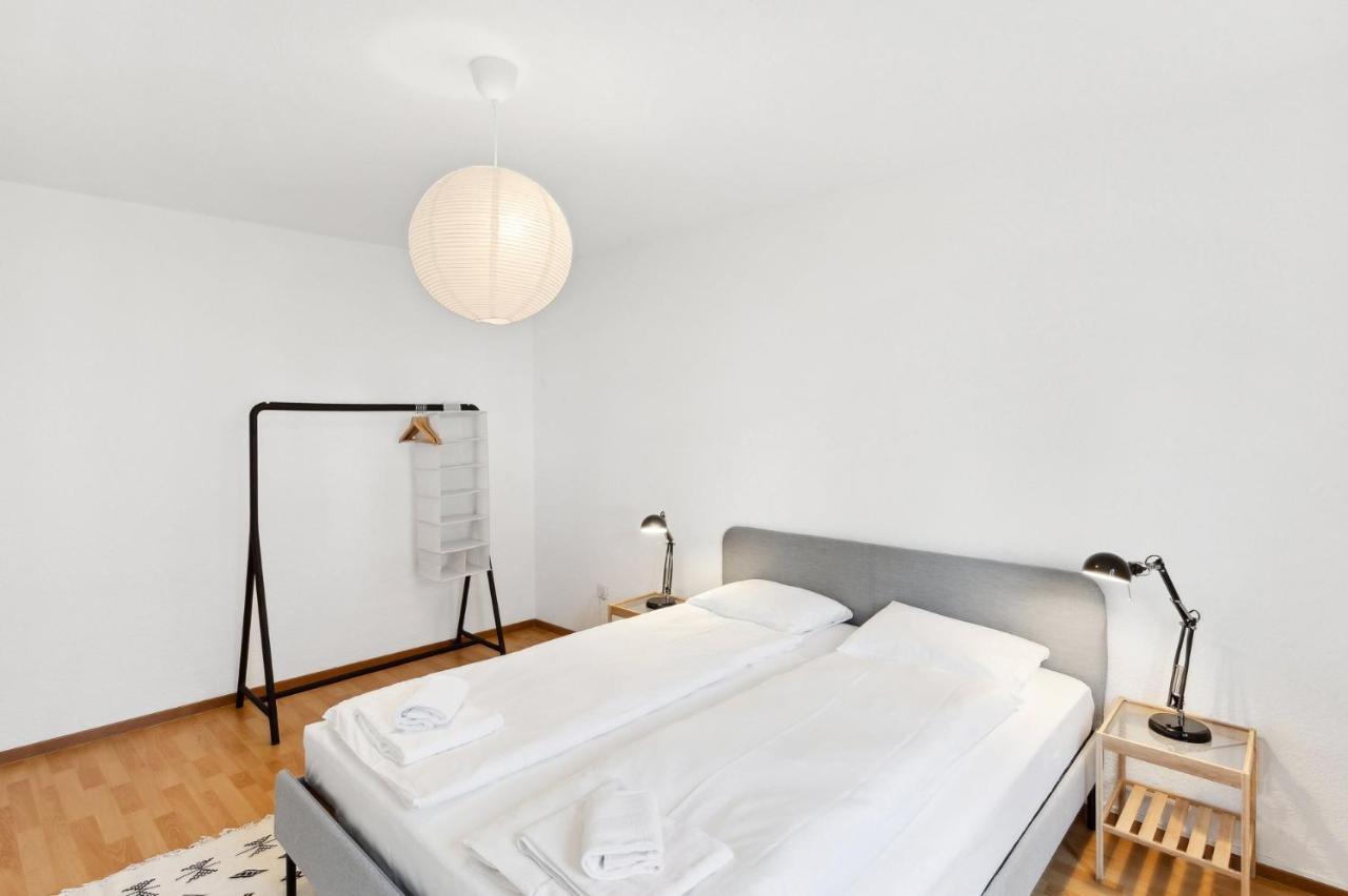 Zurich Urban Charm: Your Comfy Stay Close To The City Bagian luar foto