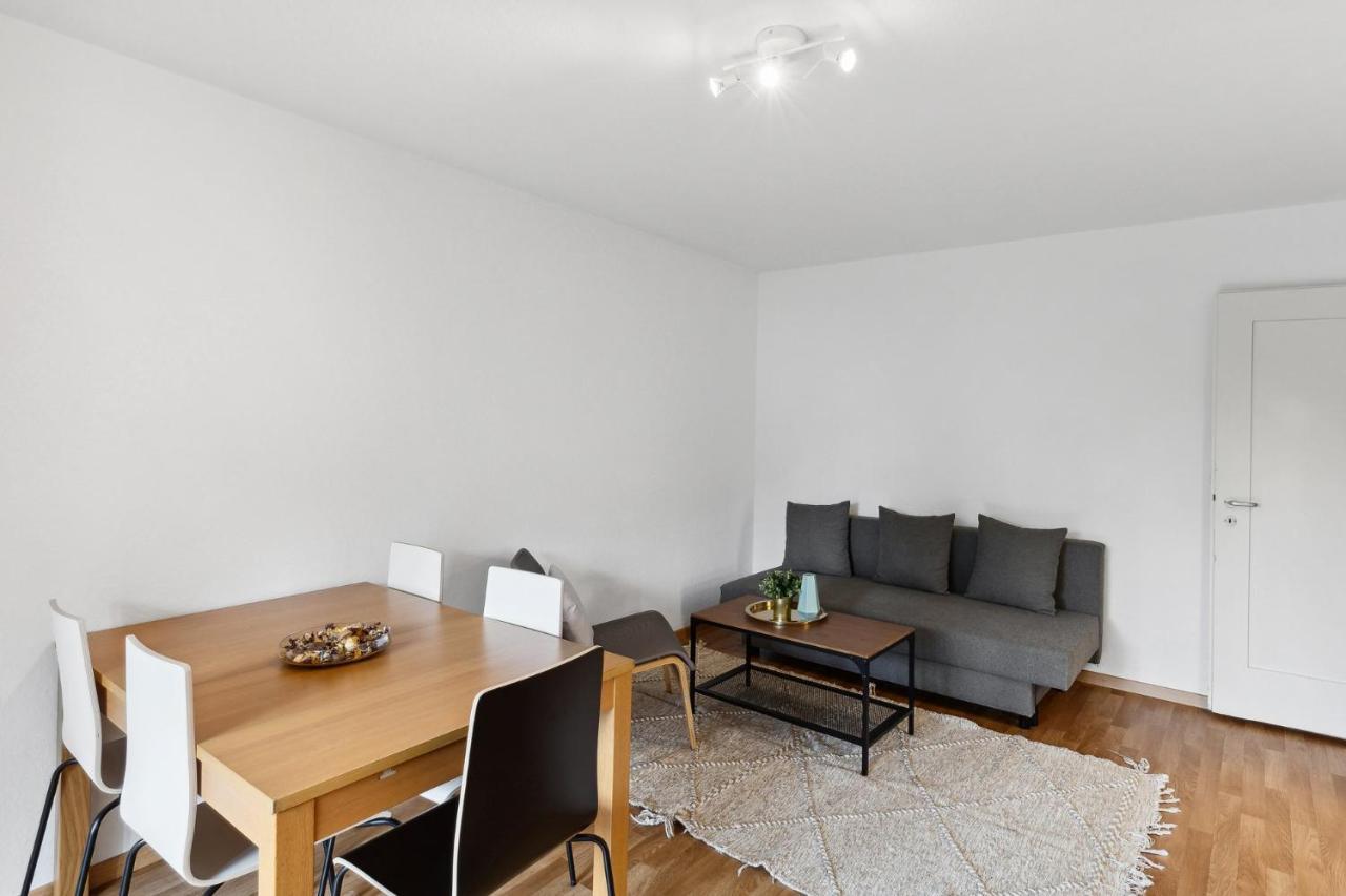 Zurich Urban Charm: Your Comfy Stay Close To The City Bagian luar foto
