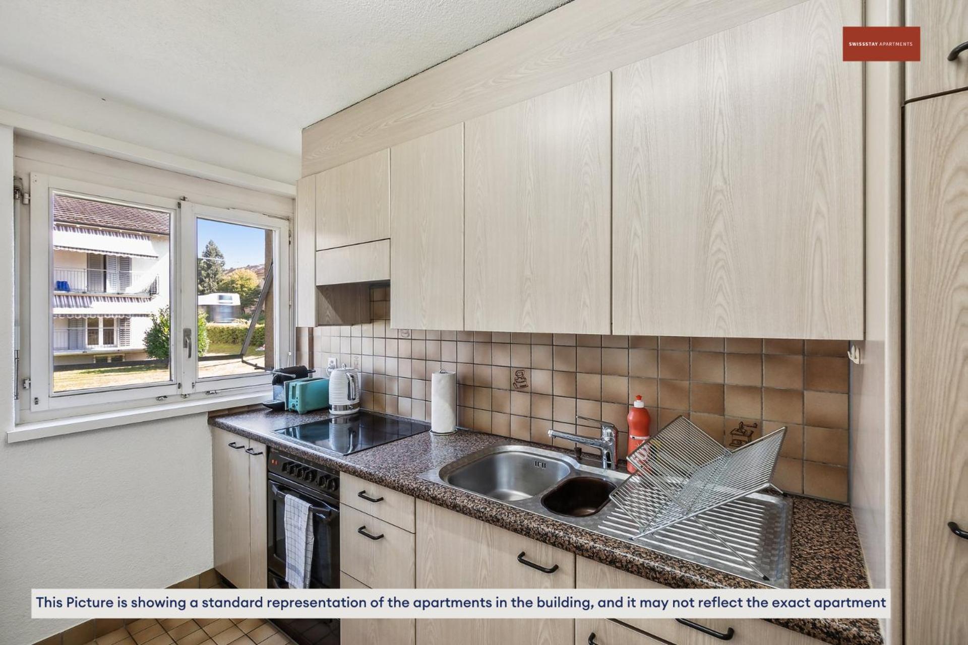 Zurich Urban Charm: Your Comfy Stay Close To The City Bagian luar foto
